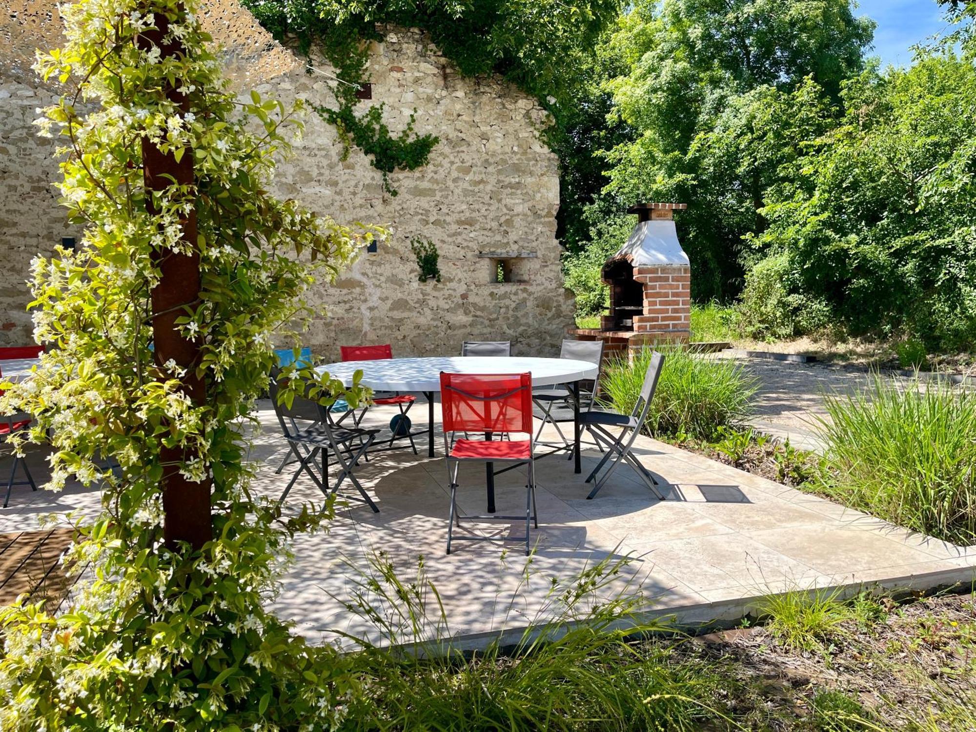 Gîte campagne famille 15 pers Piscine chauffée Jeux enfants Pétanque Saint-Sauvy Exterior foto