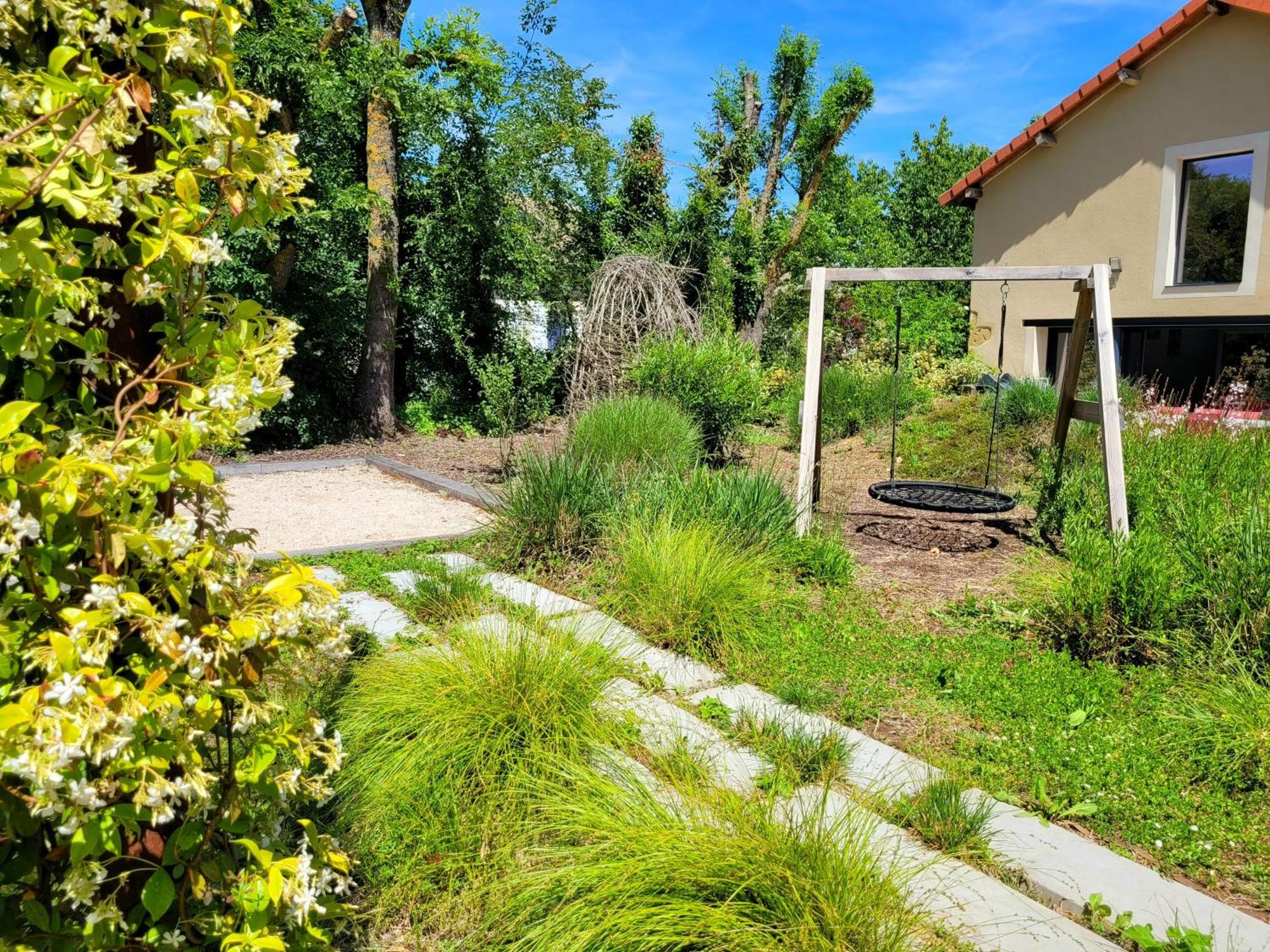 Gîte campagne famille 15 pers Piscine chauffée Jeux enfants Pétanque Saint-Sauvy Exterior foto