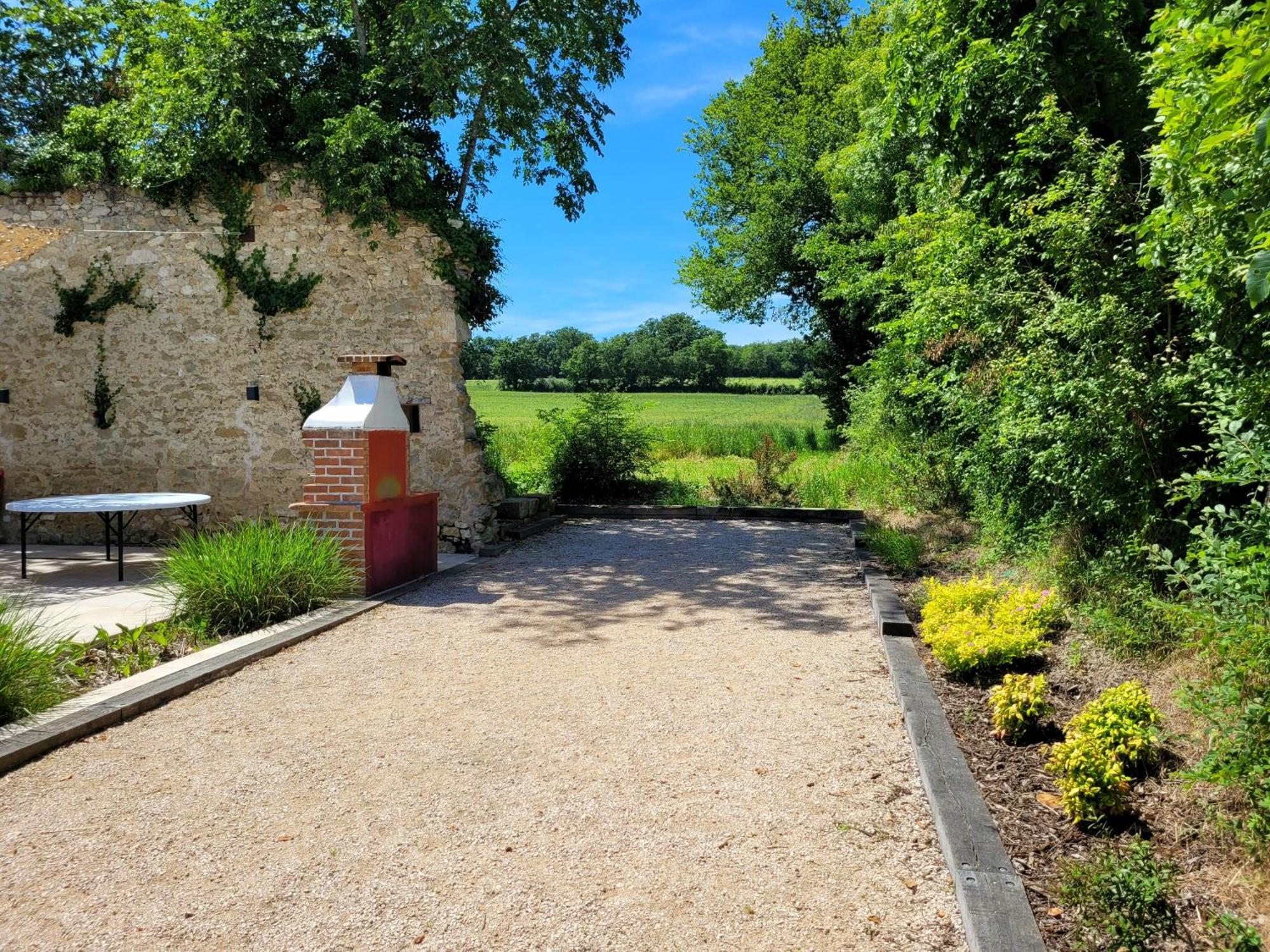 Gîte campagne famille 15 pers Piscine chauffée Jeux enfants Pétanque Saint-Sauvy Exterior foto