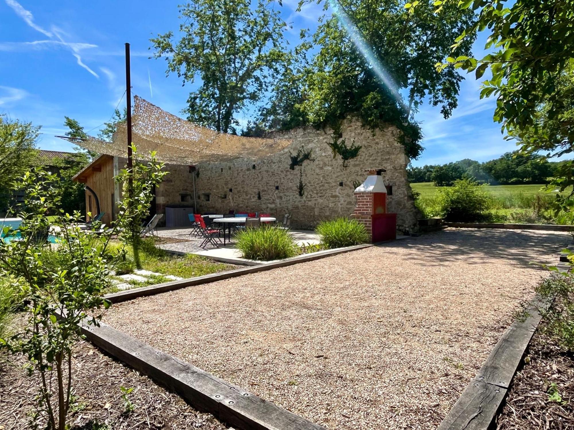 Gîte campagne famille 15 pers Piscine chauffée Jeux enfants Pétanque Saint-Sauvy Exterior foto