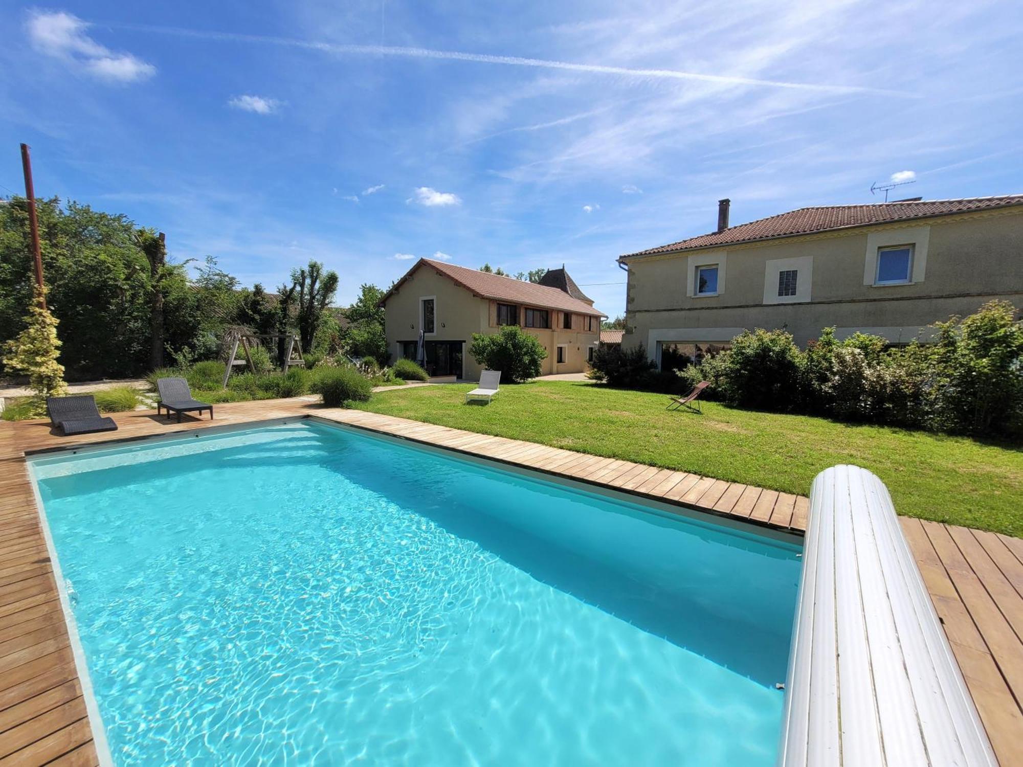 Gîte campagne famille 15 pers Piscine chauffée Jeux enfants Pétanque Saint-Sauvy Exterior foto